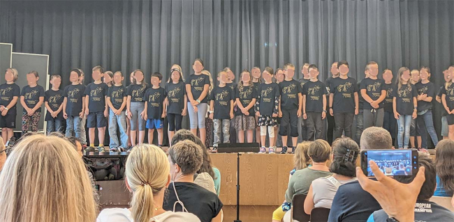 Der Bohni-Chor beim Sommerfest vom 1. FC Altburg