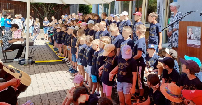 Wunderschönes Schulfest zum 100. Geburtstag der Bohnenberger Grundschule